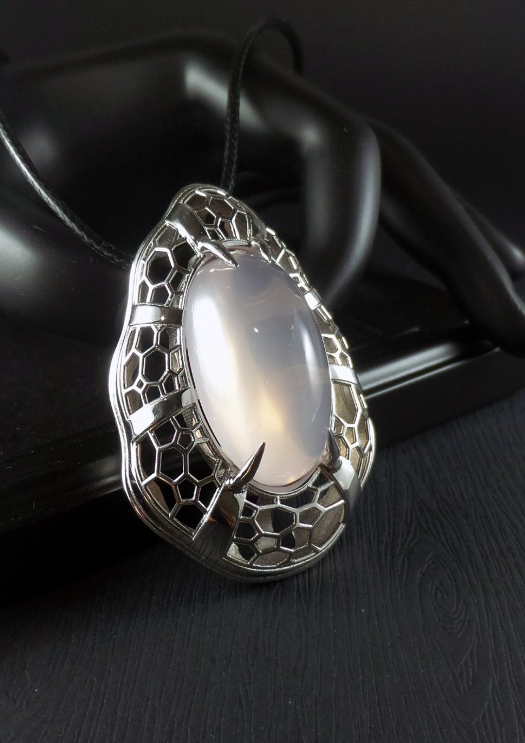 仲夏之恋 - 弗罗格狂热系列 - 63.8ct 粉晶 珠宝镀金925纯银坠子 - 项链 - 宝石 粉红色