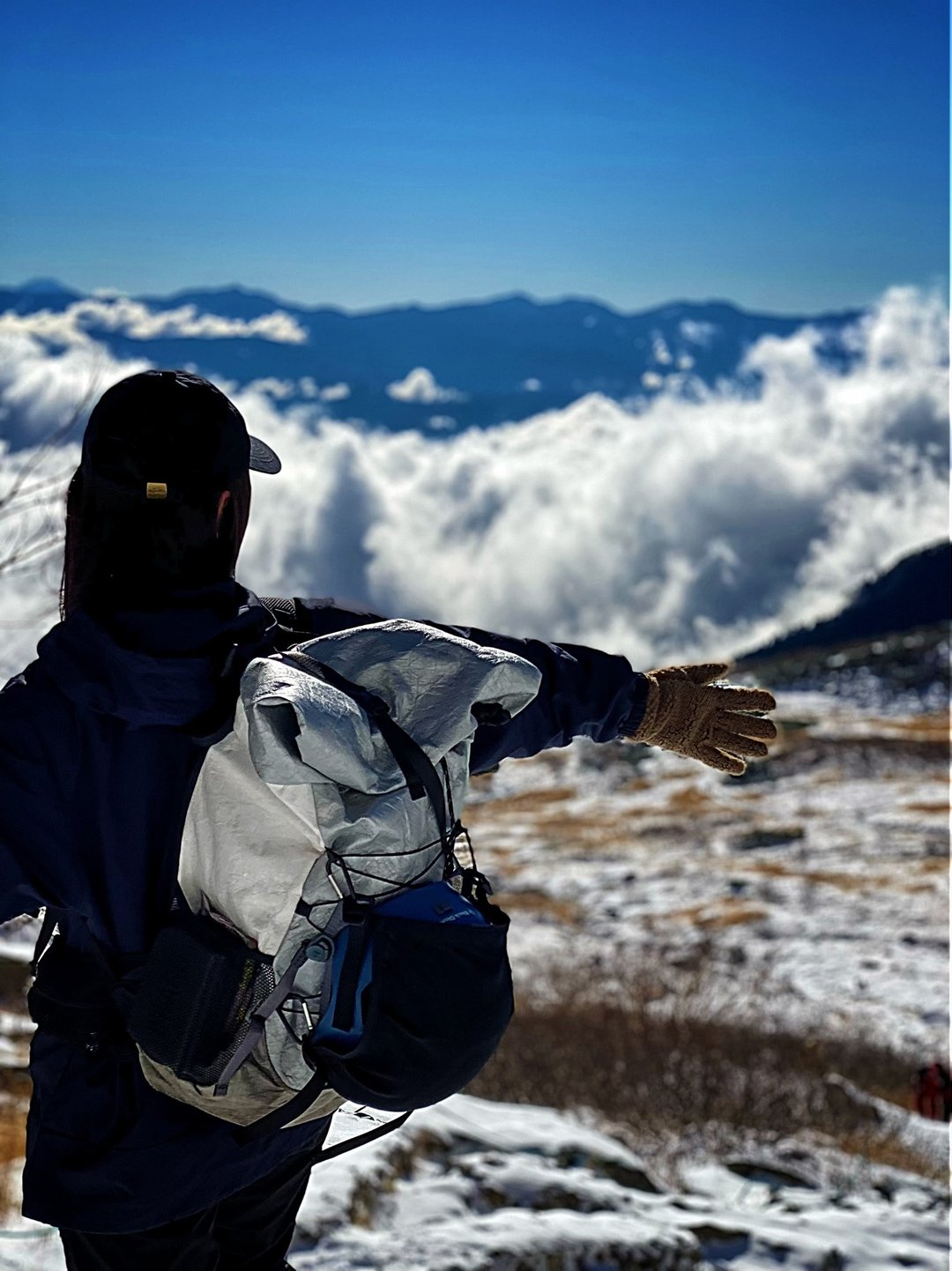 6dots Tyvek 登山包 40L 55L背包 过夜 露营 登山 大 容量 (拼色) - 后背包/双肩包 - 防水材质 多色