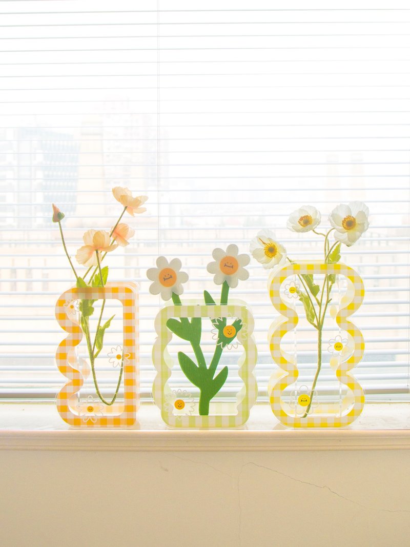 格纹雏菊太阳花可爱花器亚克力装饰花瓶 - 摆饰 - 压克力 多色