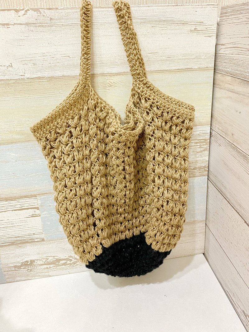 岁月静好天然苎麻丝编织小提袋/ 驼黑S - 手提包/手提袋 - 棉．麻 卡其色