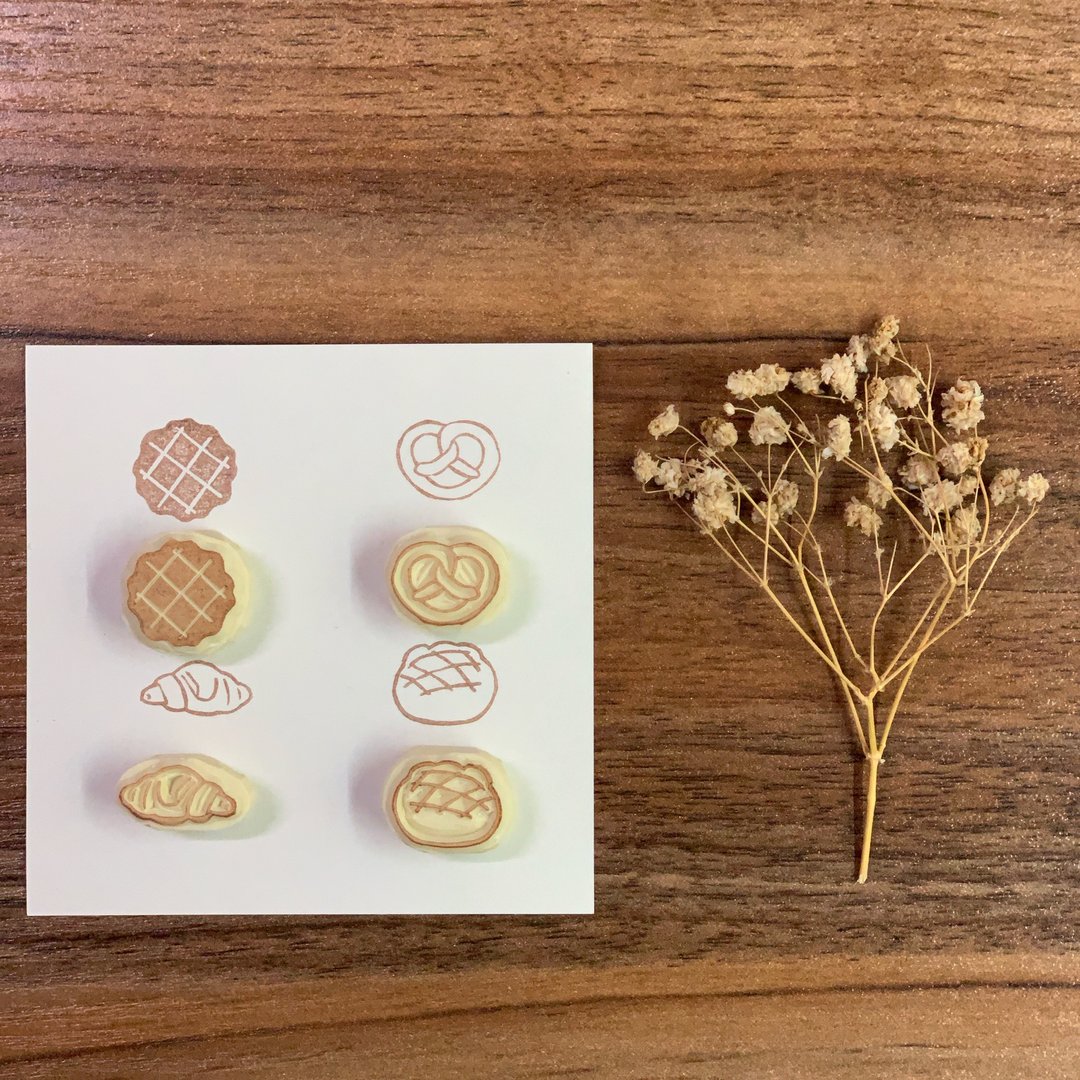 独家_交换礼物_手刻橡皮章/面包系列 松饼 菠萝面包 德国结 可颂 - 印章/印台 - 橡胶 白色