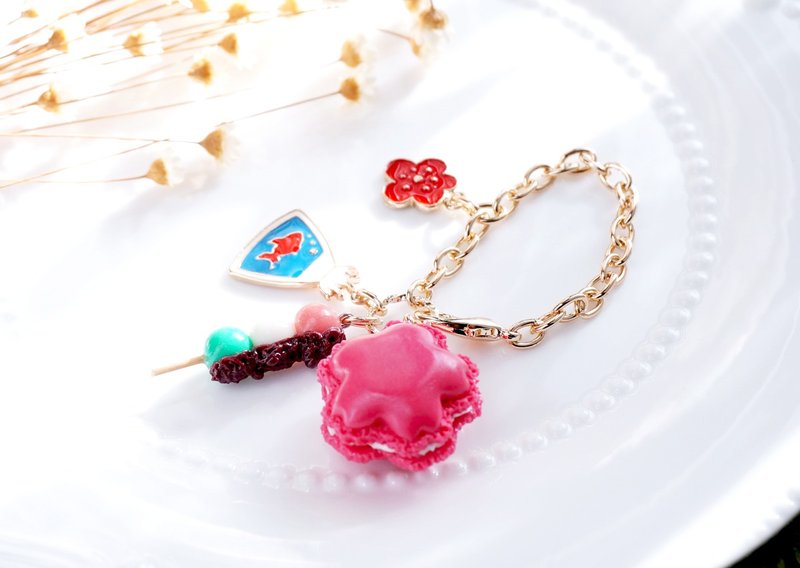 小樱花马卡龙包包挂饰 - 吊饰 - 粘土 红色