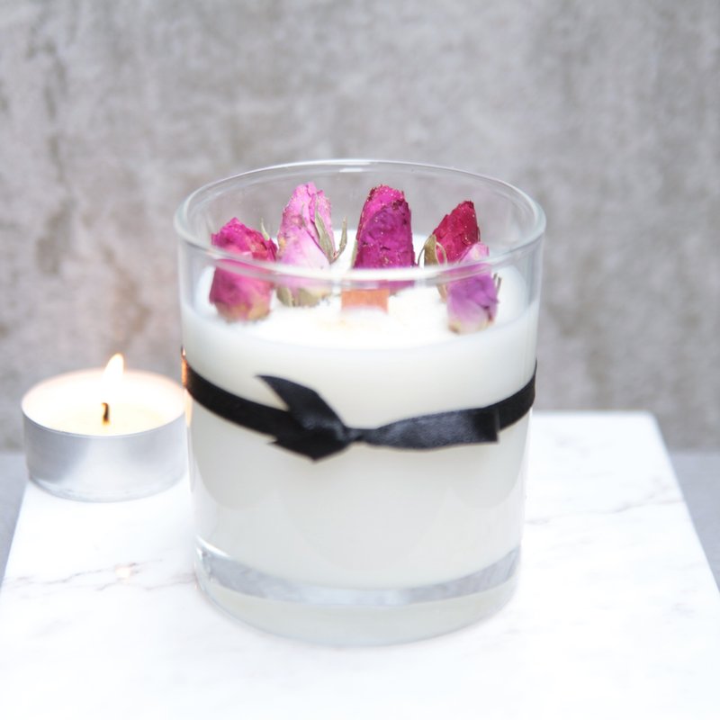永不凋谢的九朵玫瑰 干燥花 指缘油有机大豆蜡烛 白麝香香氛 150g - 蜡烛/烛台 - 蜡 红色