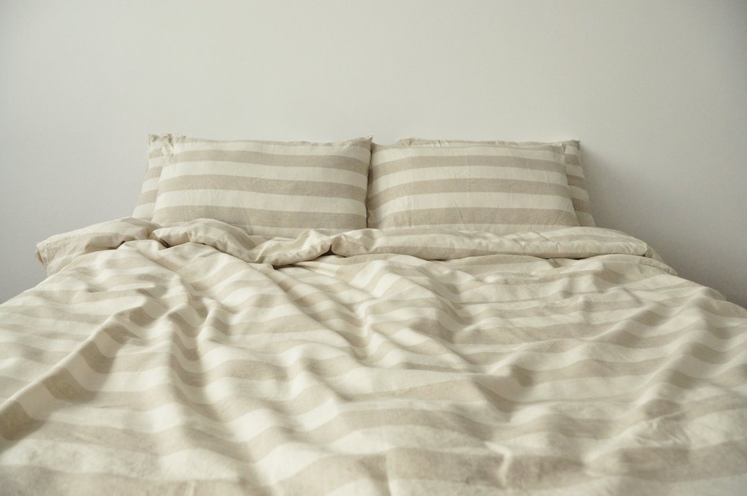 Beige striped linen pillowcase / Beige pillow cover /Euro, American, Taiwan size - 寝具 - 亚麻 卡其色