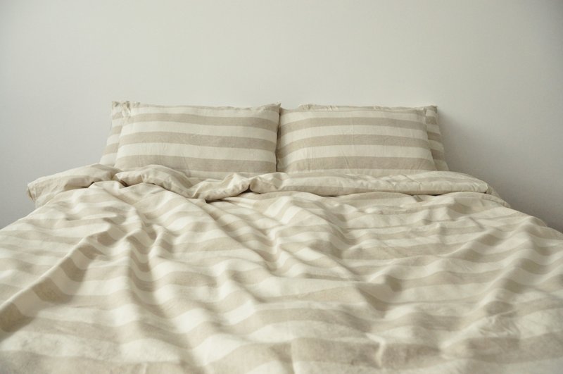 Beige striped linen pillowcase / Beige pillow cover /Euro, American, Taiwan size - 寝具 - 亚麻 卡其色