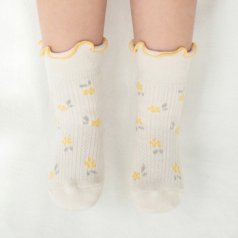 Happy Prince 韩国制 Huani木耳边小碎花婴儿童中筒袜 - 婴儿袜子 - 棉．麻 黄色