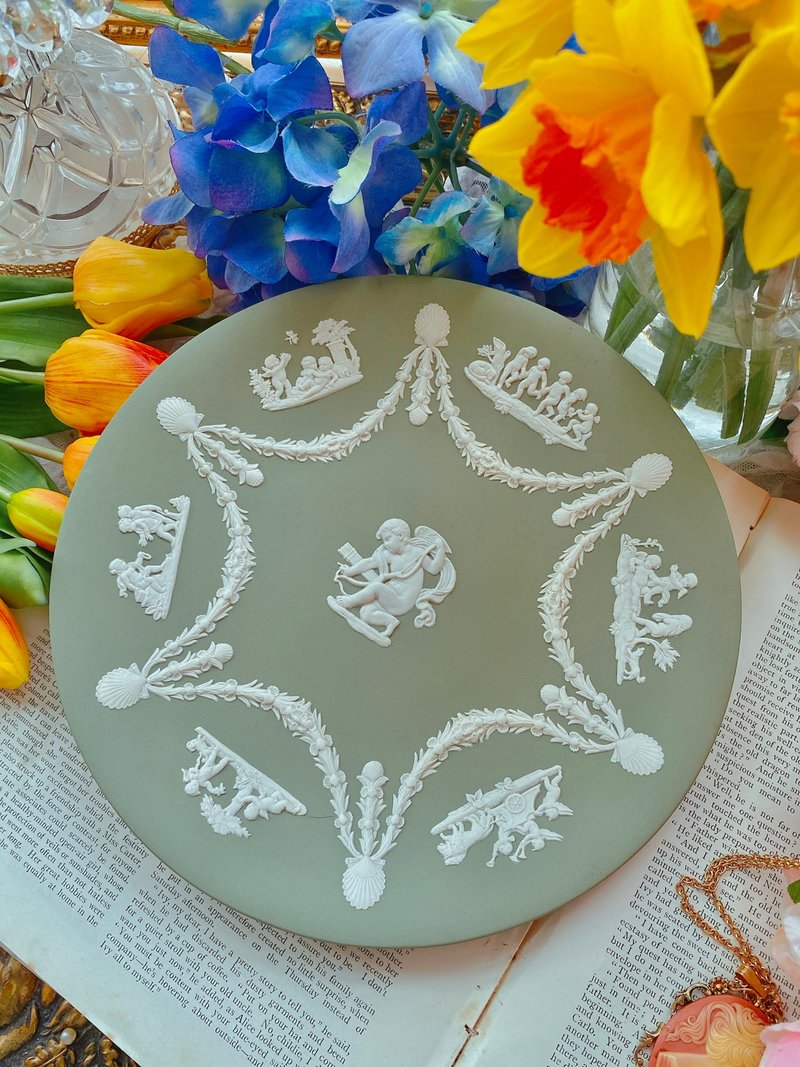 英国骨瓷Wedgwood jasper 绿色碧玉邱比特小天使瓷盘 蛋糕盘礼物 - 盘子/餐盘/盘架 - 瓷 绿色
