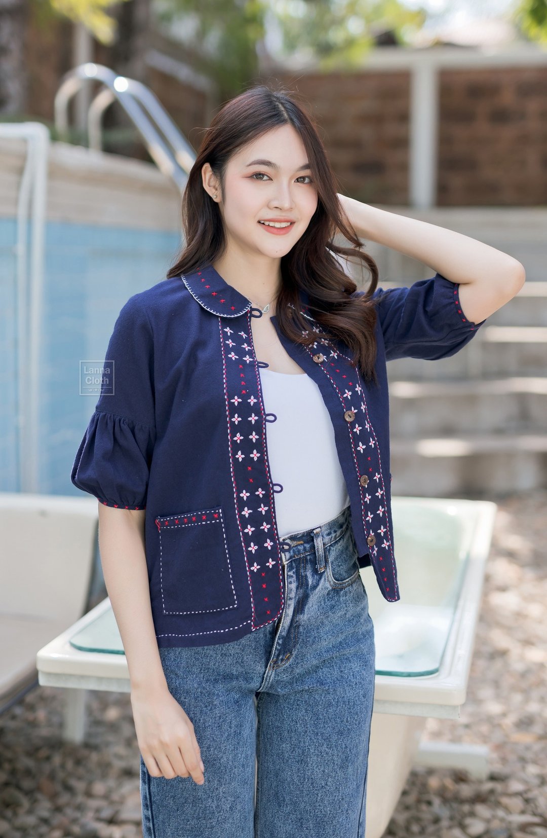 藏青色当地棉服绣有皮坤花卉图案 直莲花领 精致的手工刺绣 纽 - 女装上衣 - 棉 