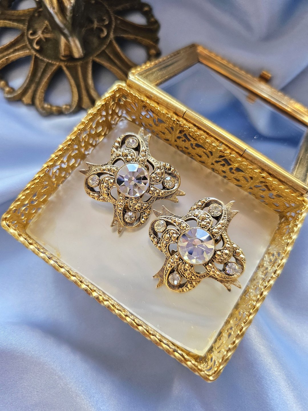 金铆钉流线晶钻缎带夹式耳环/vintage美国西洋古董饰品 - 耳环/耳夹 - 其他金属 