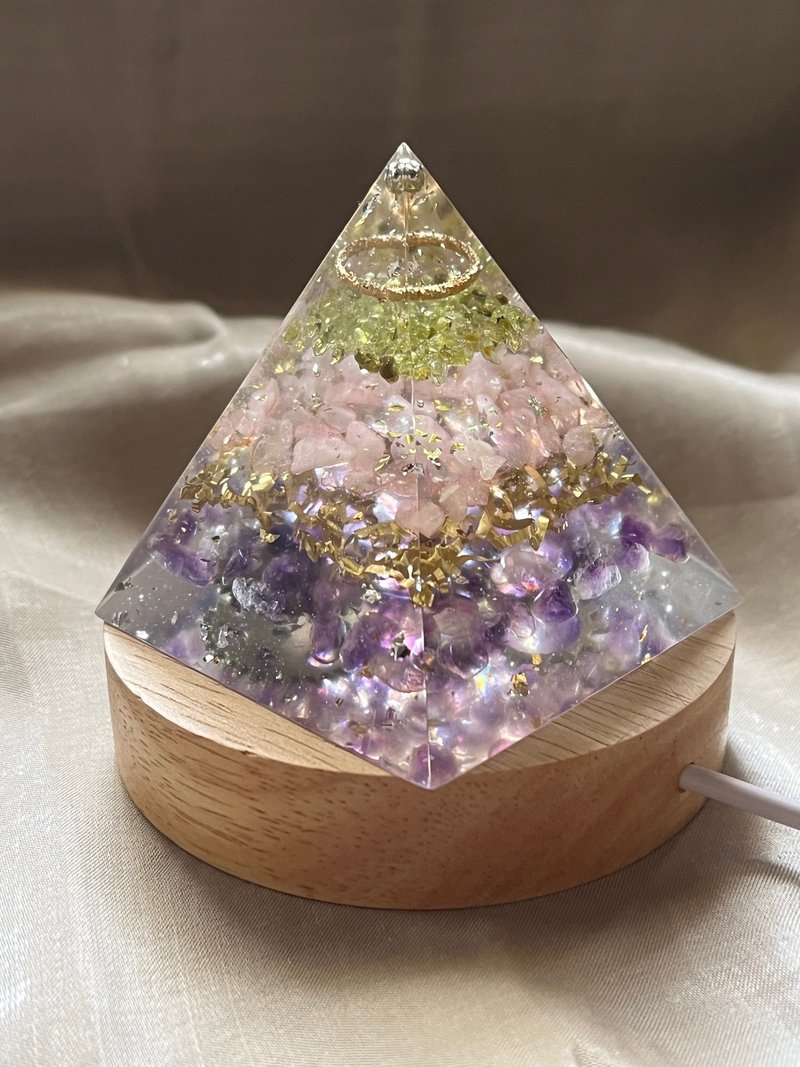 订制【奥刚能量塔-给关注内在的你】橄榄石/粉晶/紫水晶-金字塔 - 摆饰 - 树脂 
