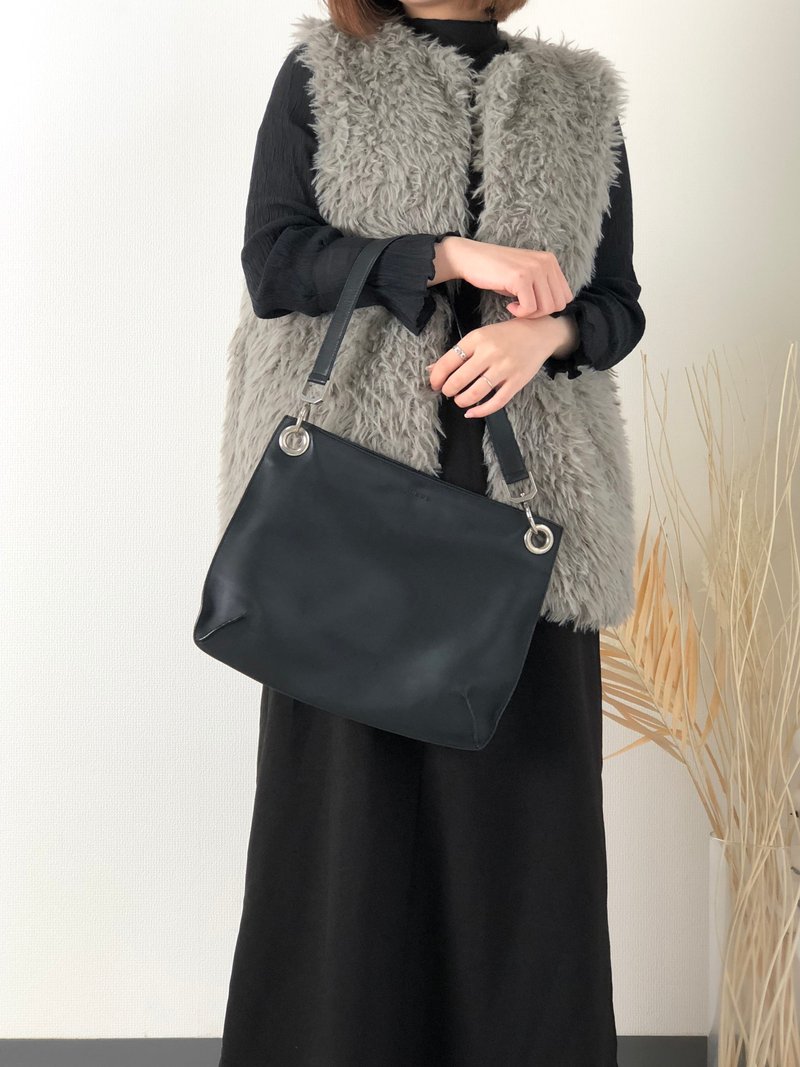 【日本直送，名牌二手包装】LOEWE 单肩包黑logo皮革 复古复古老 iinjwj - 侧背包/斜挎包 - 真皮 黑色