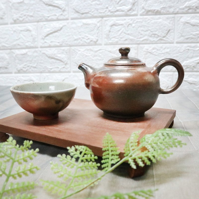 满光 手工柴烧金壶 - 茶具/茶杯 - 陶 金色