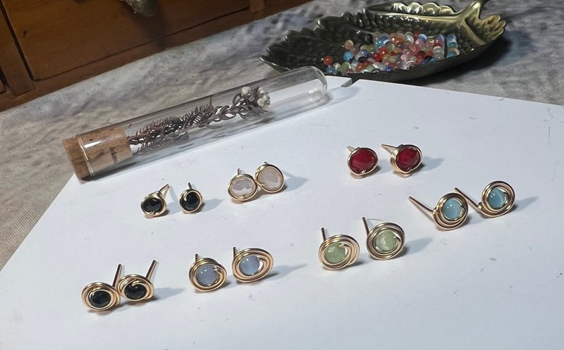 **静光环语**捷克水晶铜线小圆耳针*多色可选* - 耳环/耳夹 - 水晶 多色