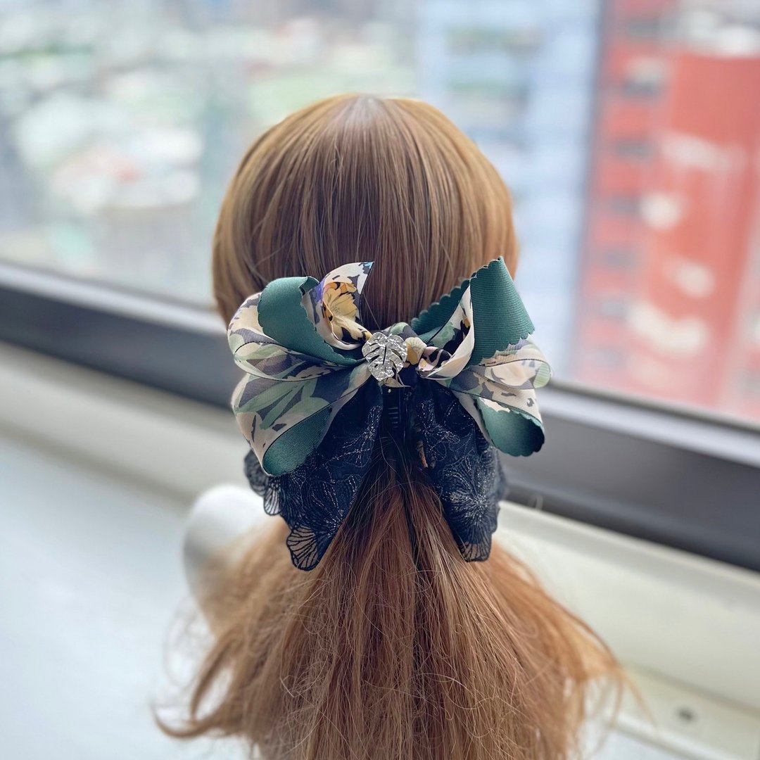 印花纱蕾丝蝴蝶结相交夹香蕉夹仙女夹发夹-黑绿色热带雨林 - 发饰 - 其他材质 绿色