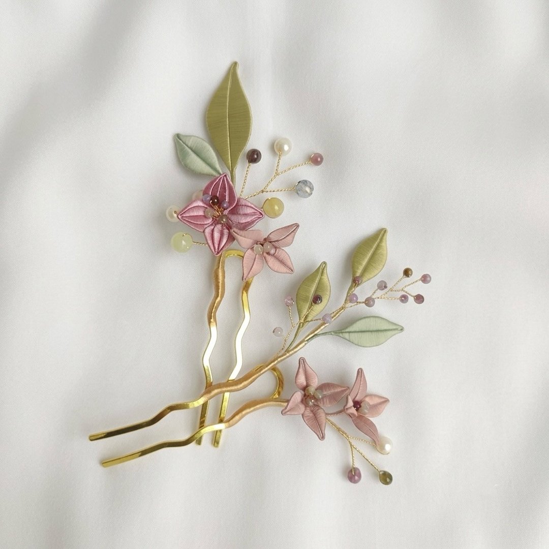 【四叶】春花 小花 造型缠花软簪 发簪 发饰 天然石 - 发饰 - 绣线 粉红色