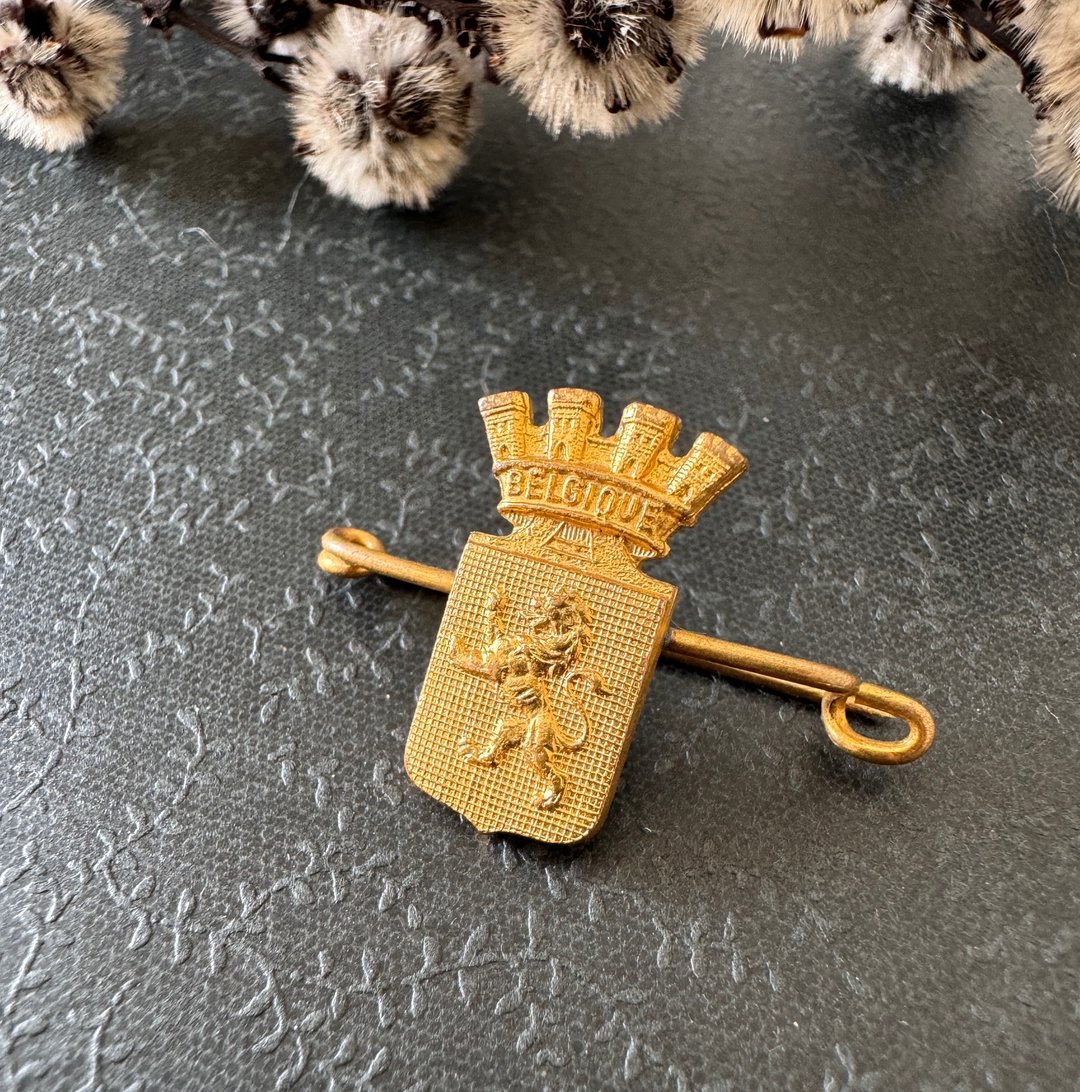 古董金色比利时BELGIQUE国徽城堡别针 B1790 - 胸针 - 其他金属 金色