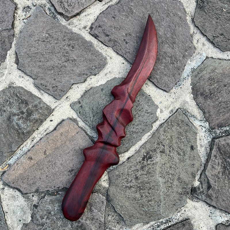 我贩剑　妖刀　二斯狄比　血檀匕首　手工木剑　艺术木刀魔剑纸镇 - 摆饰 - 木头 红色