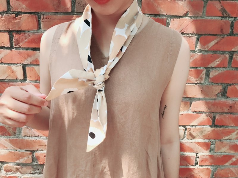 裸花 绑带式 松紧窄版/手工发带 - 发带/发箍 - 棉．麻 卡其色