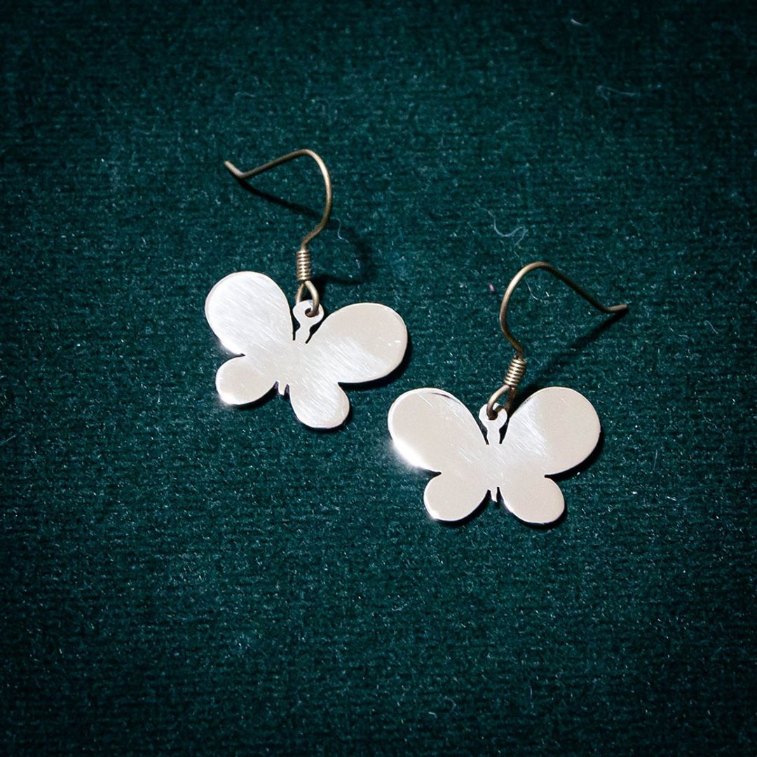 Butterfly hook earring - 项链 - 铜/黄铜 银色