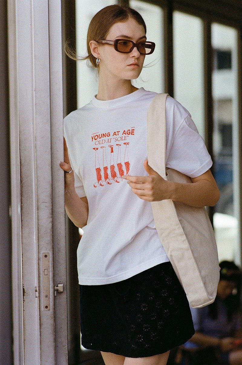 青春款 T 恤。 - 其他 - 其他材质 