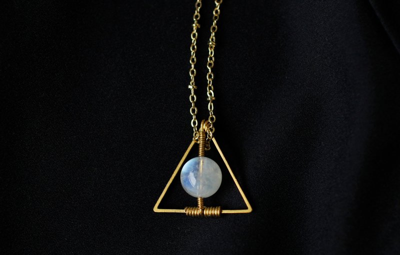 MYTH: 三角几何印度6A冰种月亮石颈链 - 项链 - 宝石 白色