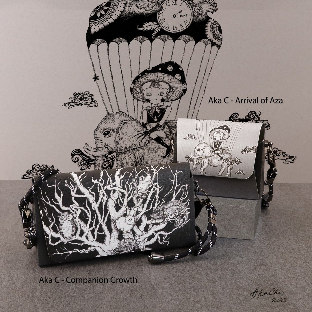 MiniBag 迷你方袋 Aka C -Companion Growth 香港艺术家联乘 - 侧背包/斜挎包 - 纸 