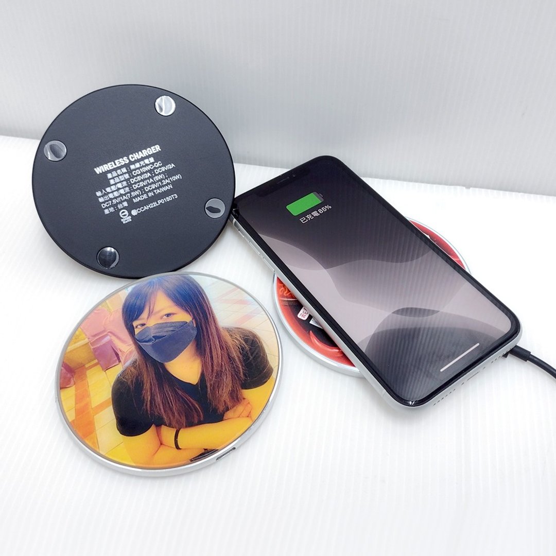定制化 10W 15W 无线充电盘 Qi快充 订做 充电盘 行动电源 订制 - 手机充电及周边 - 其他材质 