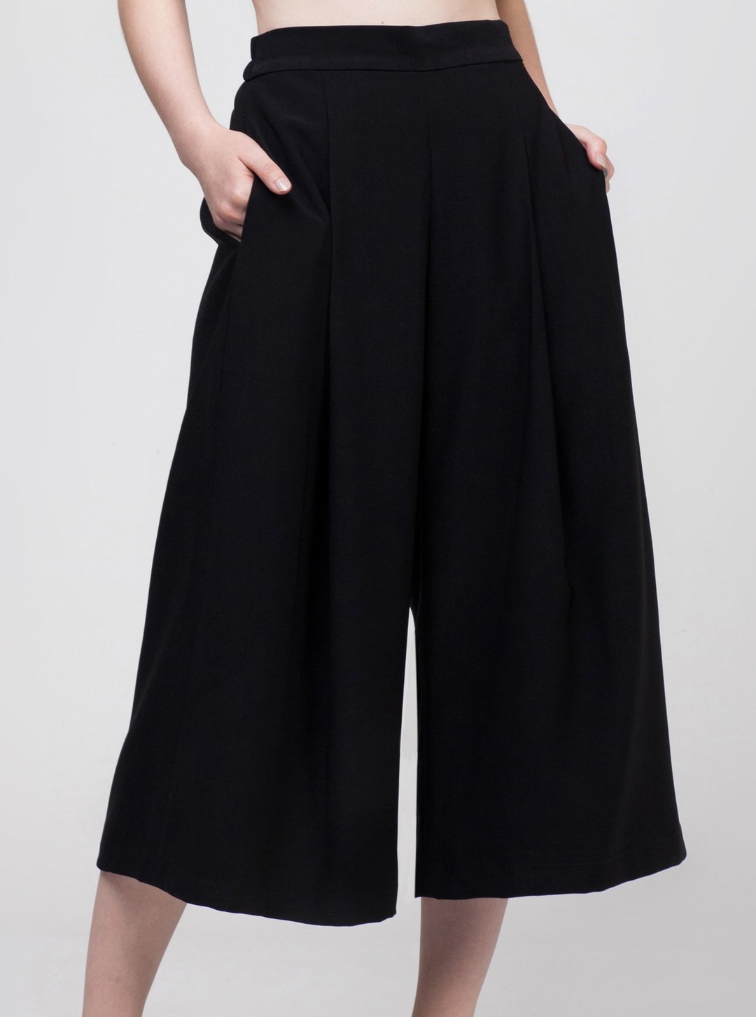 Black Pleated Cullote - 女装长裤 - 其他材质 黑色