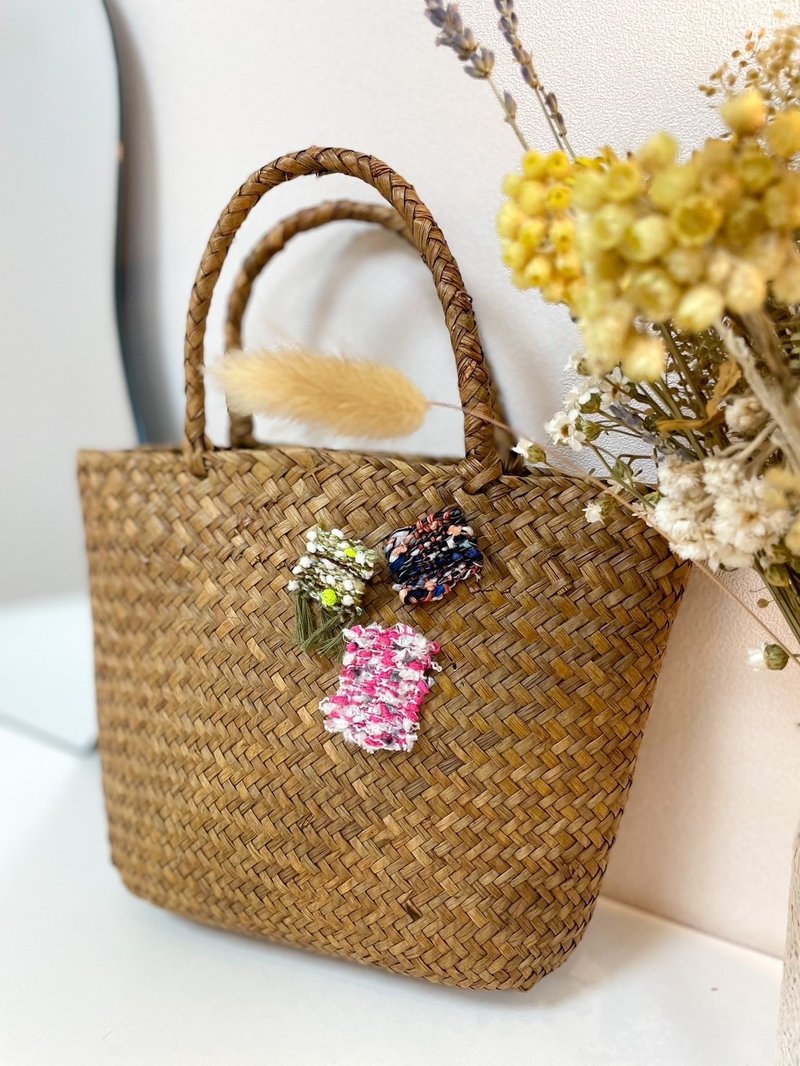 实体 | 台北 | 手作迷你梭织别针组合 | Weaving 2 type Brooches - 编织/羊毛毡/布艺 - 棉．麻 