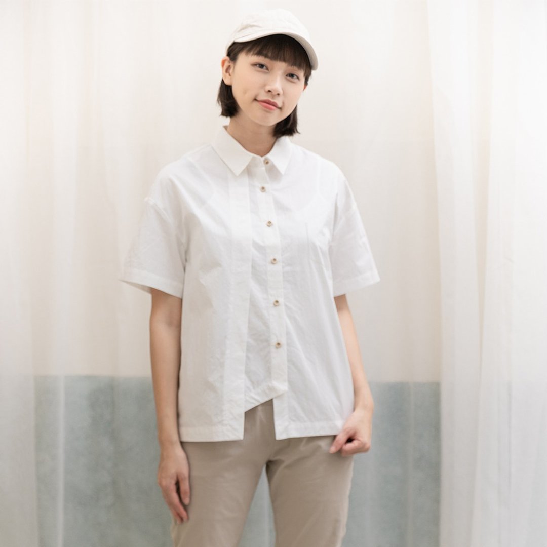 Hana Mokuba 左右不对称剪接短袖衬衫 - 女装衬衫 - 棉 
