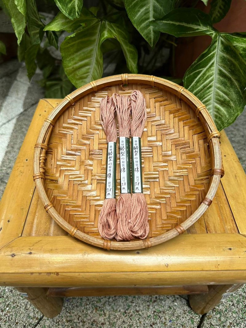 酪梨25番刺绣棉线 - 编织/刺绣/羊毛毡/裁缝 - 棉．麻 