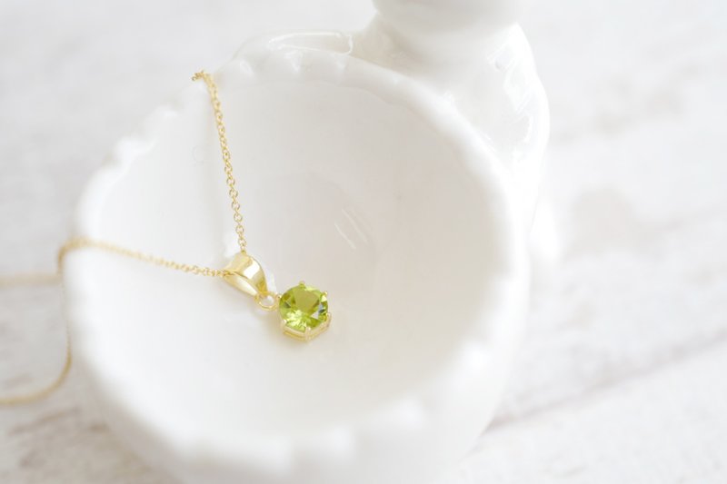 August Birthstone Peridot 18KGP Frame Necklace - 项链 - 贵金属 绿色