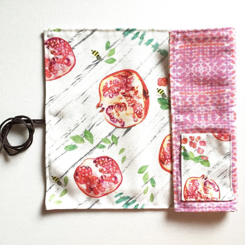 好想去野餐 环保筷收纳卷 石榴与蜜蜂餐垫/旅行餐具收纳袋 布作 - 餐垫/桌巾 - 其他材质 红色