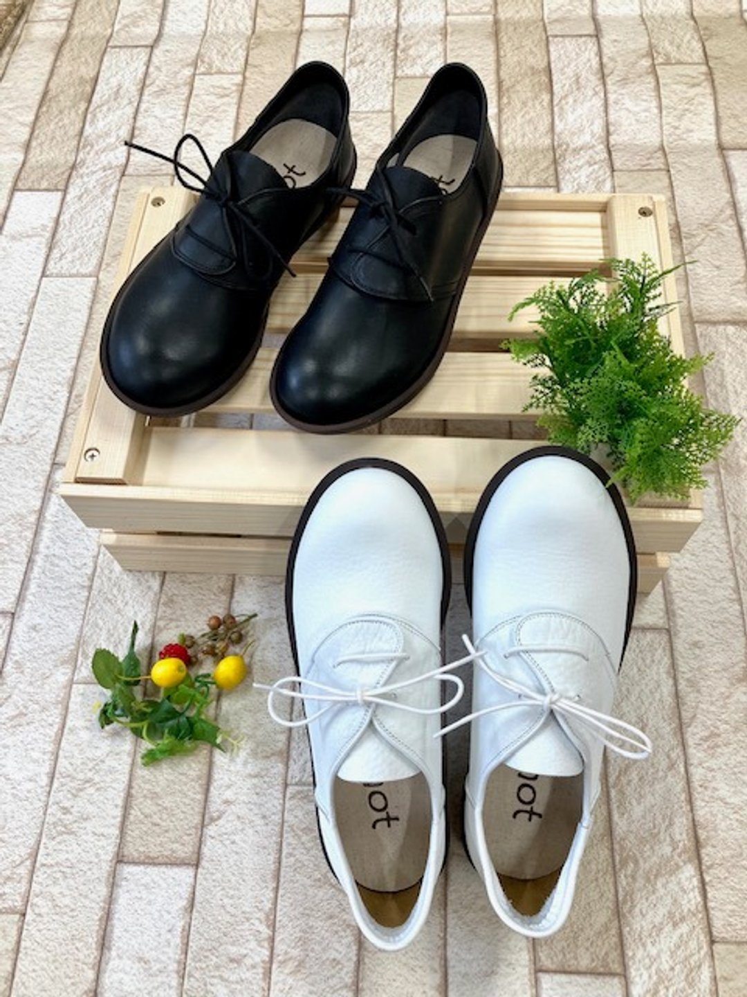 Puffy lace-up shoes 307 with a single piece of oil leather that fits your feet - 女款休闲鞋 - 其他材质 