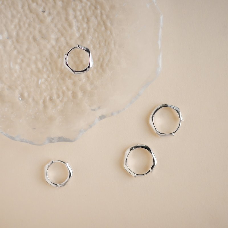 925纯银 曲线耳扣 易扣式耳环 圈式耳环 免费礼盒包装 生日礼物 - 耳环/耳夹 - 纯银 银色