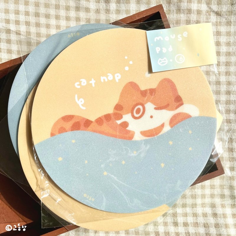 Godongsang l 鼠标垫 - Cat Nap - 鼠标垫 - 其他材质 黄色
