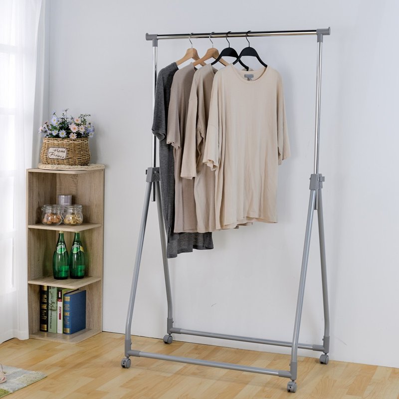 【ikloo 宜酷屋】可折叠A字衣架(附轮) - 衣架/挂勾 - 其他金属 