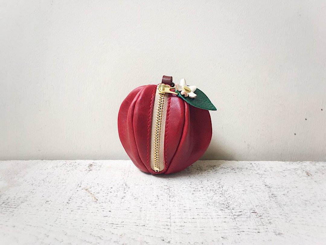 Nume leather mini pouch pomme dark red with flowers - 吊饰 - 真皮 红色