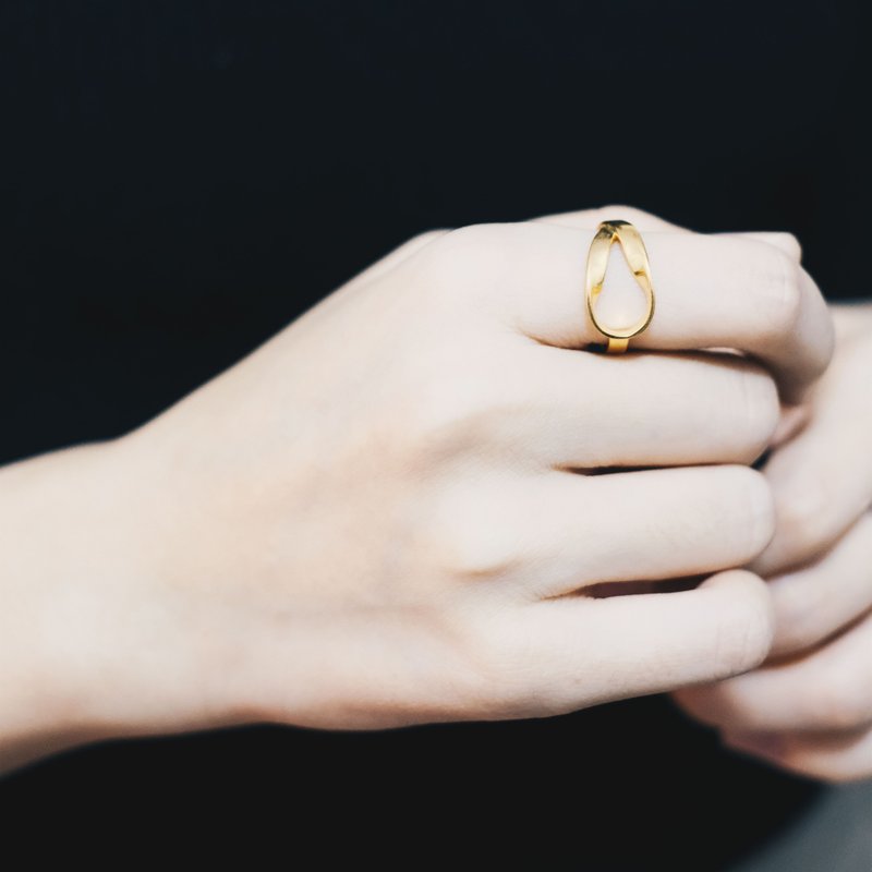 Twisted Ring 镀金戒指｜定制礼物 - 戒指 - 其他金属 银色
