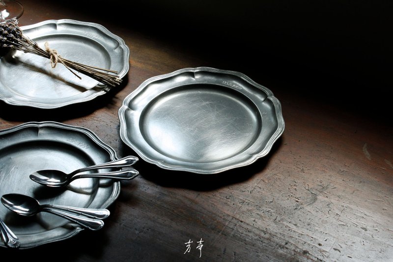 锡制轮花餐盘 - 摆饰 - 其他金属 