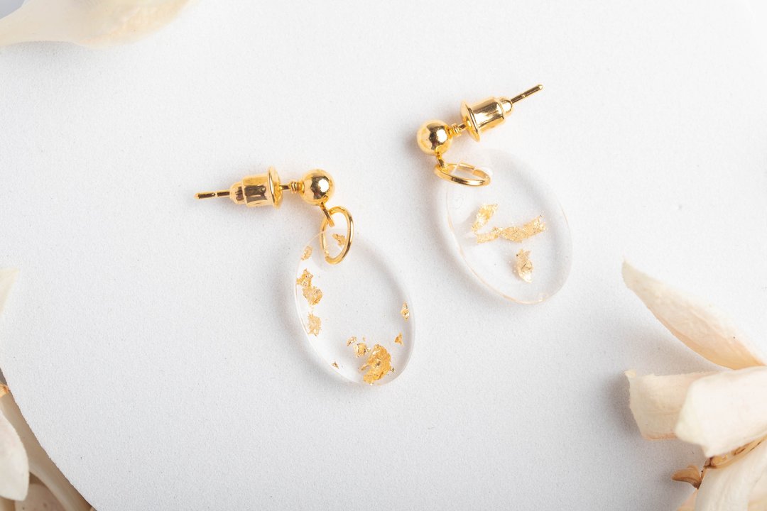 Handmade resin earrings - 耳环/耳夹 - 塑料 咖啡色