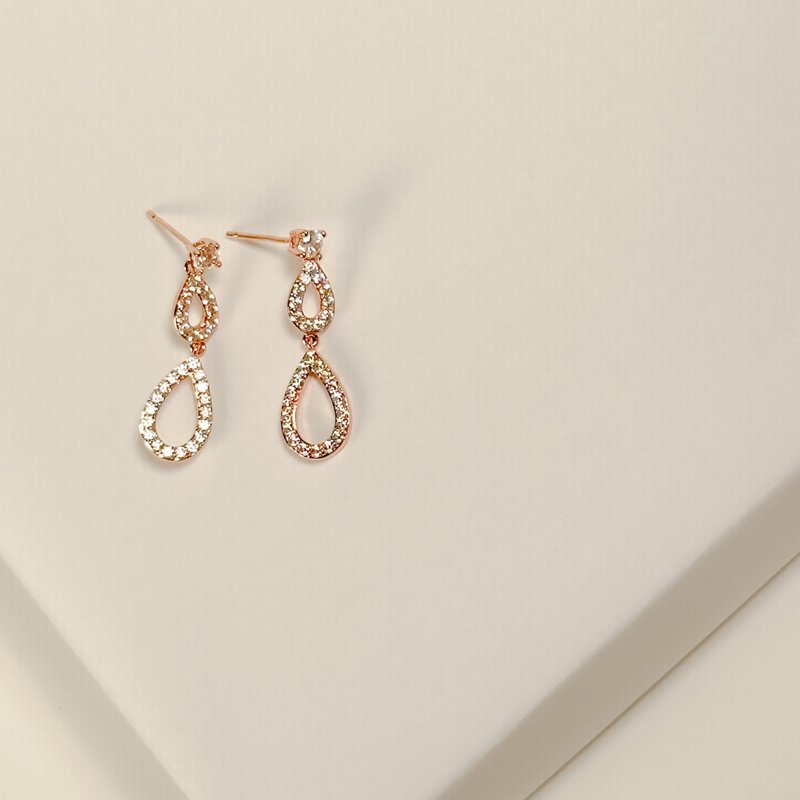 玫瑰金色锆石耳环/轻珠宝 简约风格 水滴形 针式耳环 黄铜饰品 - 耳环/耳夹 - 铜/黄铜 金色