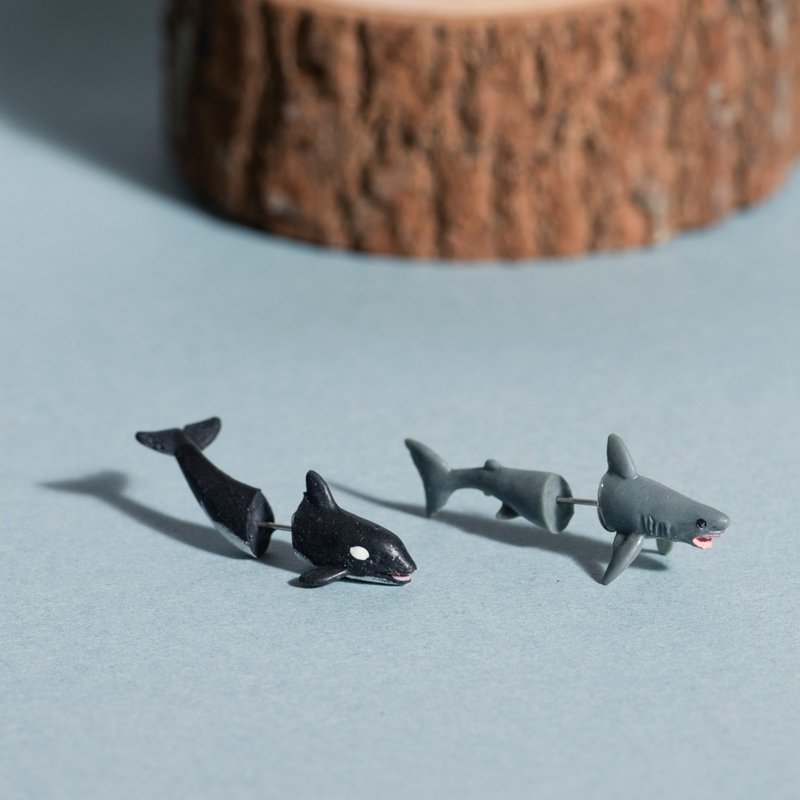 \耳边动物园/ 单边造型耳针_鲸鱼 鲨鱼 - 耳环/耳夹 - 塑料 多色