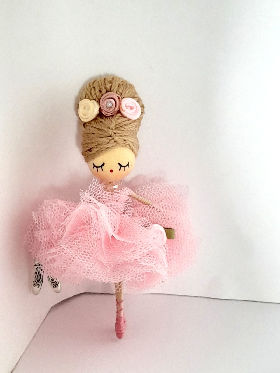 Ballerina Brooch doll - 胸针 - 木头 粉红色