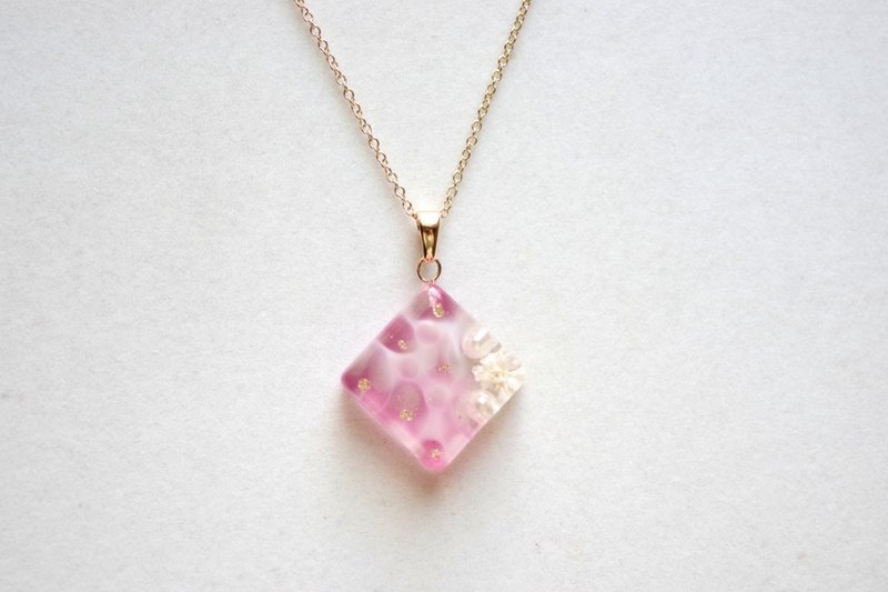 树脂艺术 方形吊坠・夜色深处 - 项链 - 树脂 粉红色