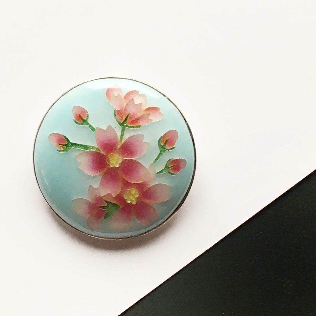 Sakura cloisonne brooch Pure silver-clad wired cloisonne - 胸针 - 其他材质 粉红色