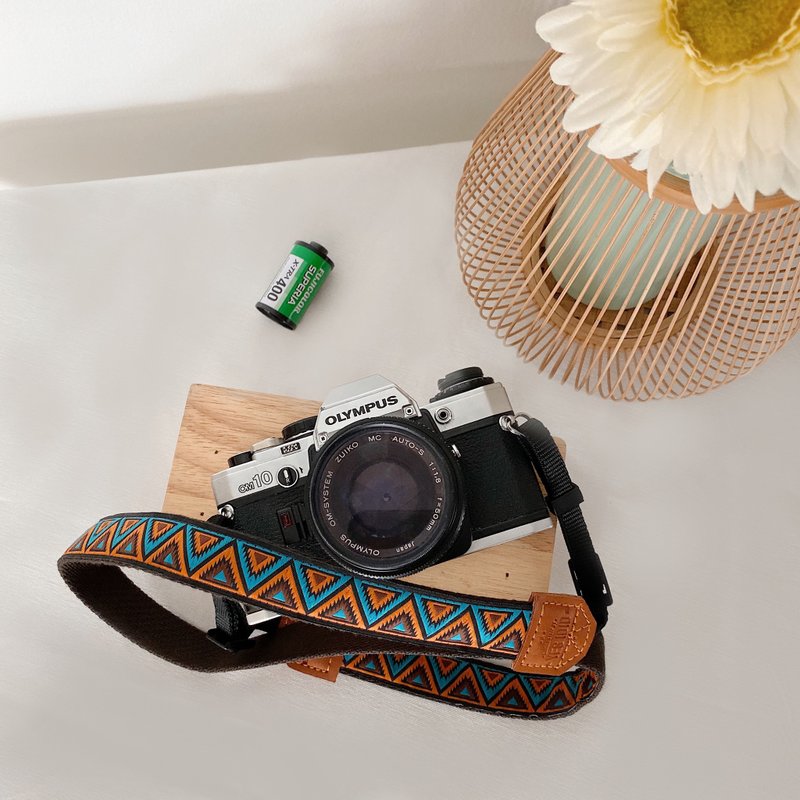 Blue-Orange Triangle with Brown  / SMALL SIZE / CAMERA STRAP by YESIDID - 相机背带/脚架 - 人造皮革 咖啡色