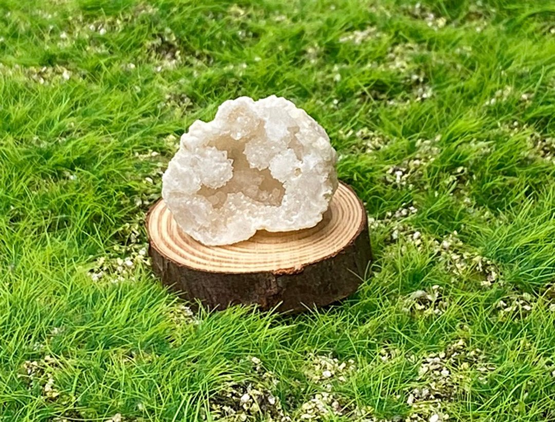 天然原矿玛瑙迷你小晶花球晶洞聚宝盆 白水晶 办公室 疗愈 摆件 - 其他 - 水晶 白色