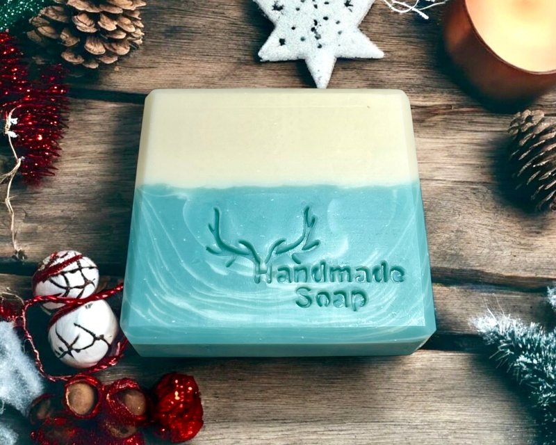 圣诞榛果乳木滋养皂 - 肥皂/手工皂 - 其他材质 多色