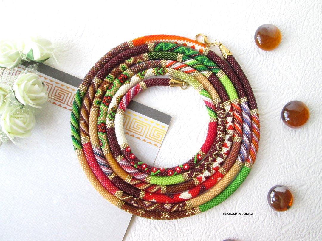 Beaded crochet necklace Bright long lariat Long rope necklace Beaded jewelry - 长链 - 其他材质 多色